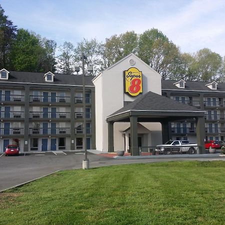 Super 8 By Wyndham Pigeon Forge-Emert St Hotel Exterior photo